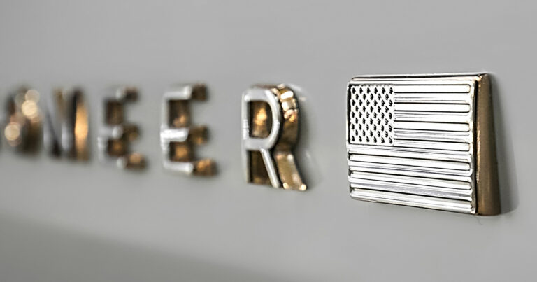 Jeep Wagoneer