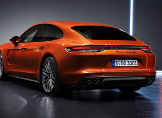Porsche Panamera 2021