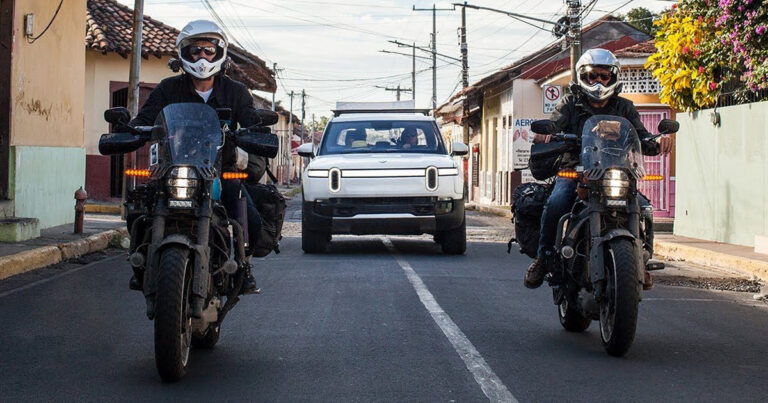 Rivian R1T Latinoamérica