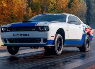 Dodge Challenger Drag Pak