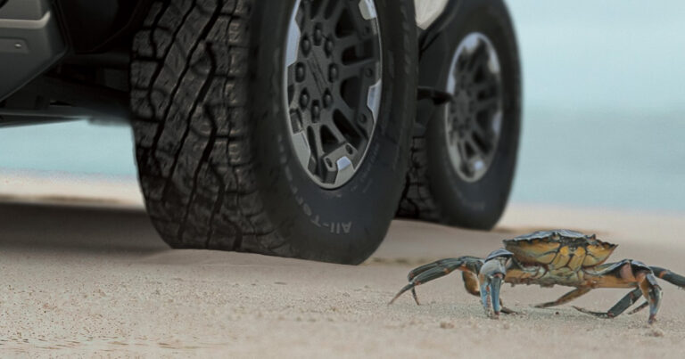 Hummer EV modo cangrejo
