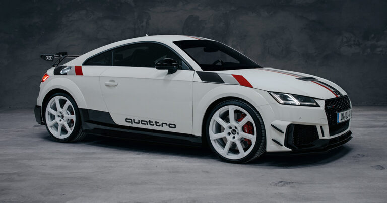 Audi TT 40 quattro