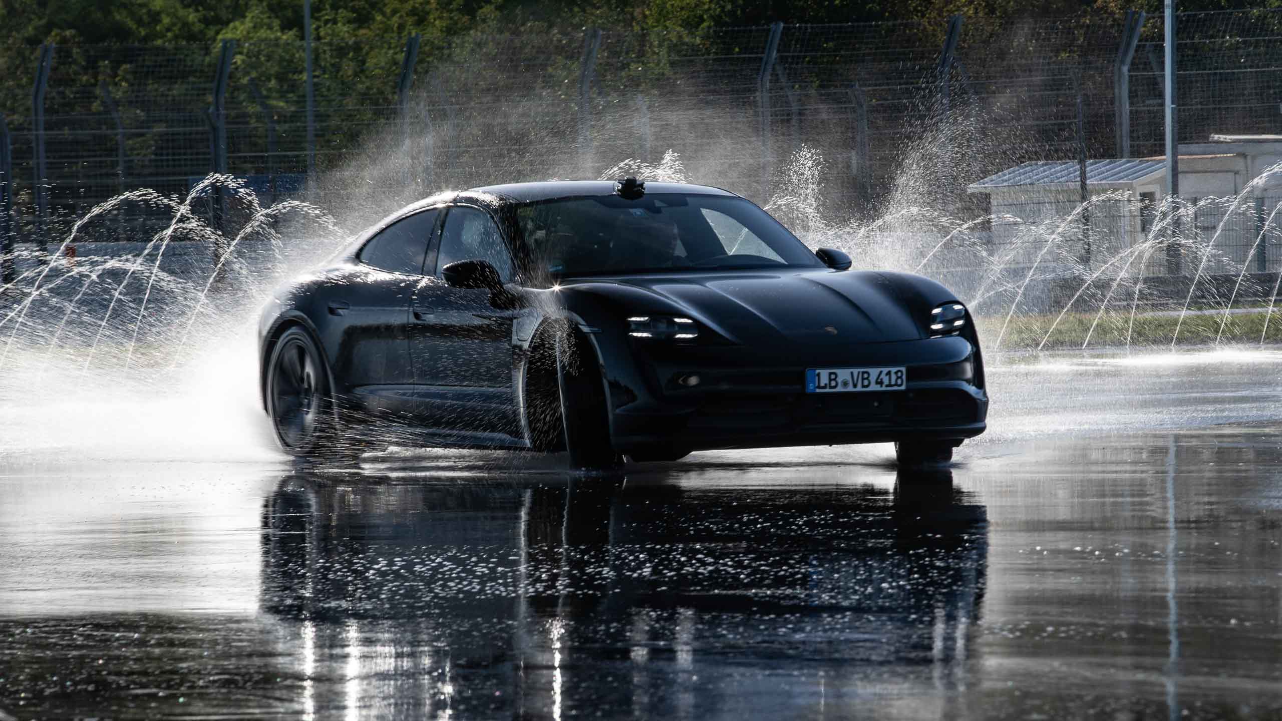 Porsche Taycan drift Récord