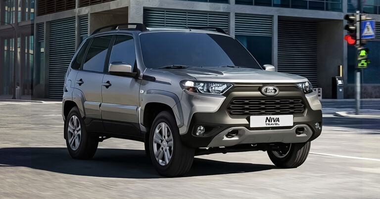 Lada Niva Travel