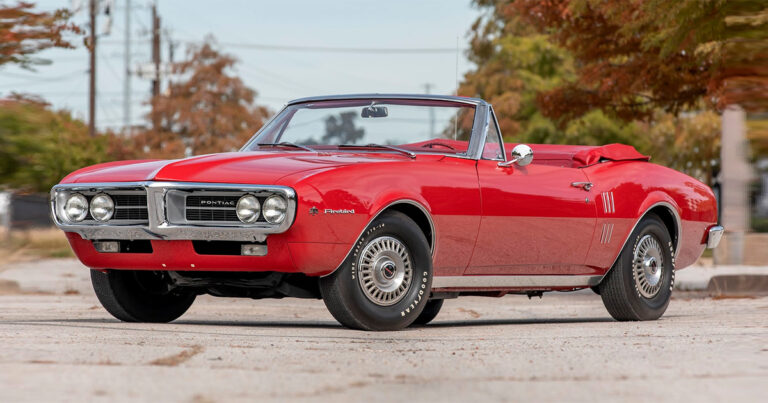 primer Pontiac Firebird