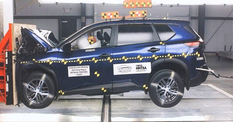 Nissan Rogue 2 estrellas