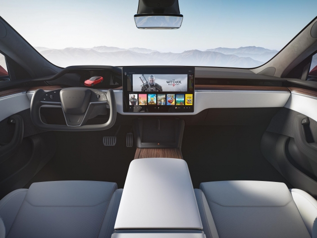 Tesla Model S Plaid 3