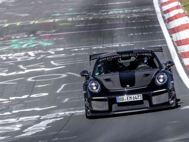 Récord Nürburgring 911 GT2