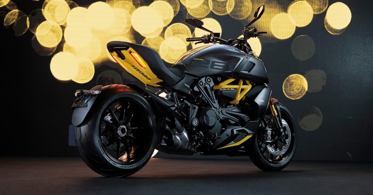 Ducati Diavel Black Steel