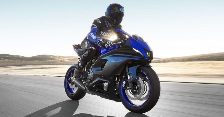 Yamaha R7