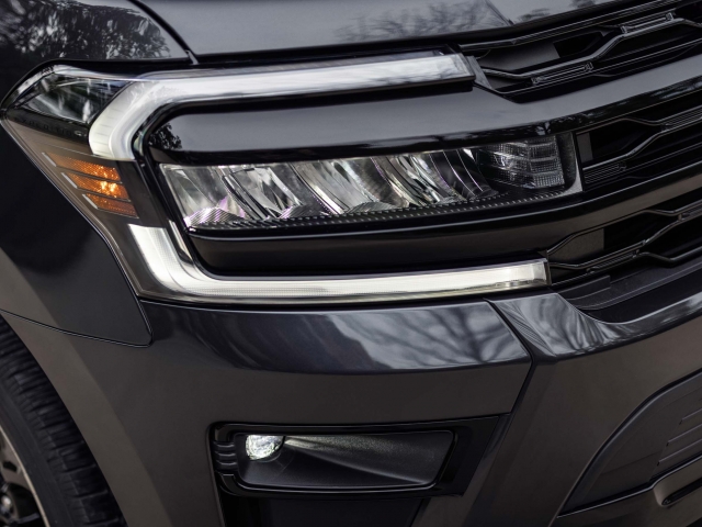 2022 Ford Expedition Stealth 13