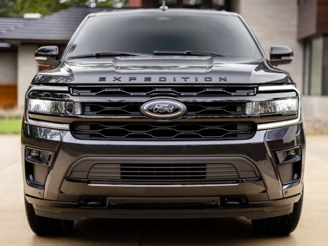 2022 Ford Expedition Stealth 15