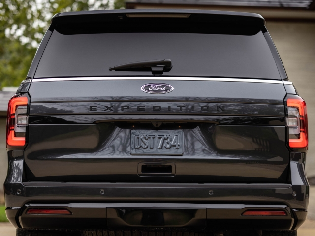 2022 Ford Expedition Stealth 16