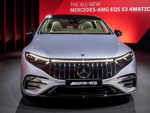 Mercedes-AMG EQS 53 11