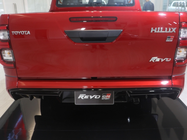 Toyota Hilux Revo GR Sport 7
