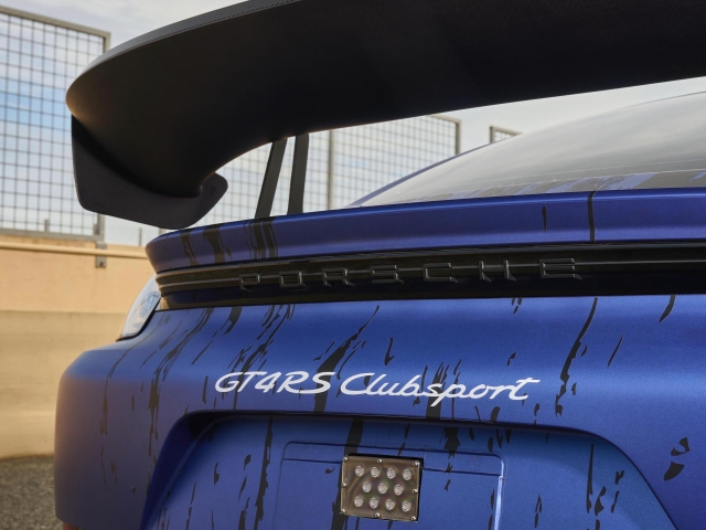 Porsche Cayman GT4 RS Clubsport 8