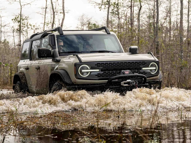 Ford Bronco Everglades 2022 4