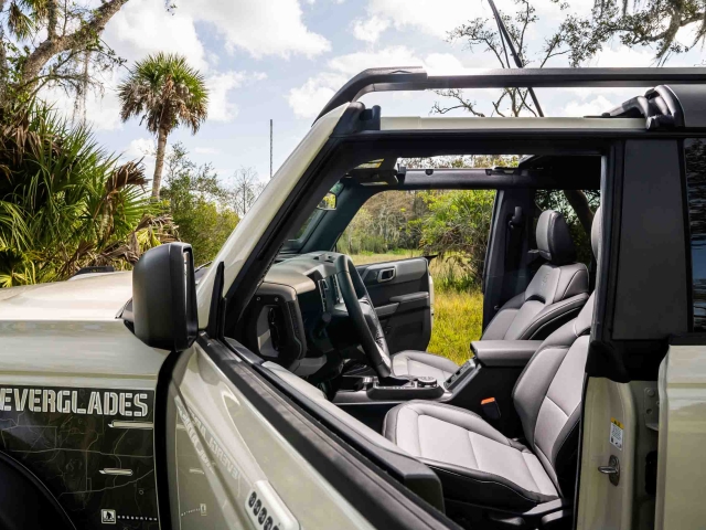 Ford Bronco Everglades 2022 8