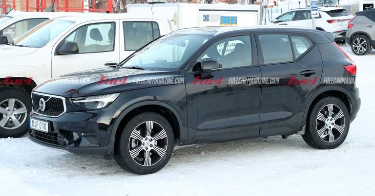 Volvo XC40 espía