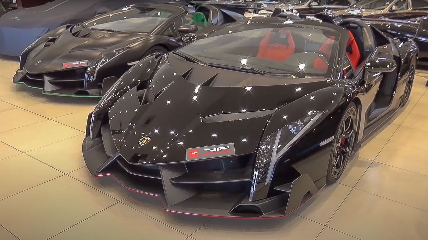 VIDEO: Vea a este par de Lamborghini Veneno juntos en Dubái y pida un deseo  - Fuel Car Magazine