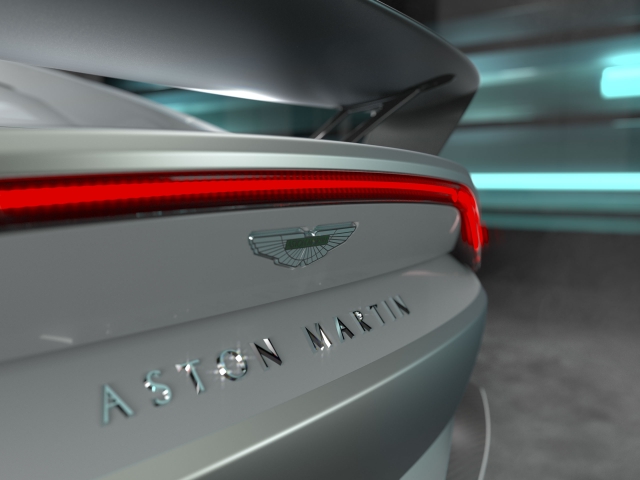 Aston Martin V12 Vantage 7