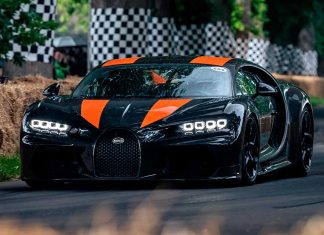 Bugatti Chiron 300+