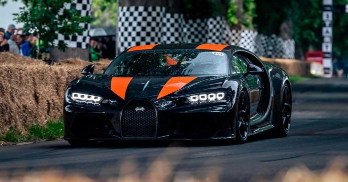 Bugatti Chiron 300+
