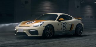 Porsche-Cayman-GT4-Japón