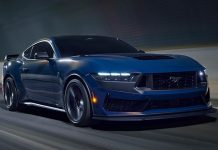Ford-Mustang-Dark-Horse