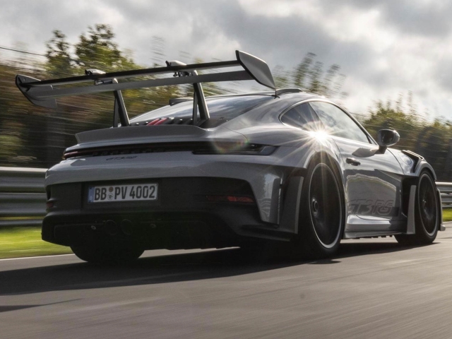 Porsche-911-GT3-RS-Nürburgring