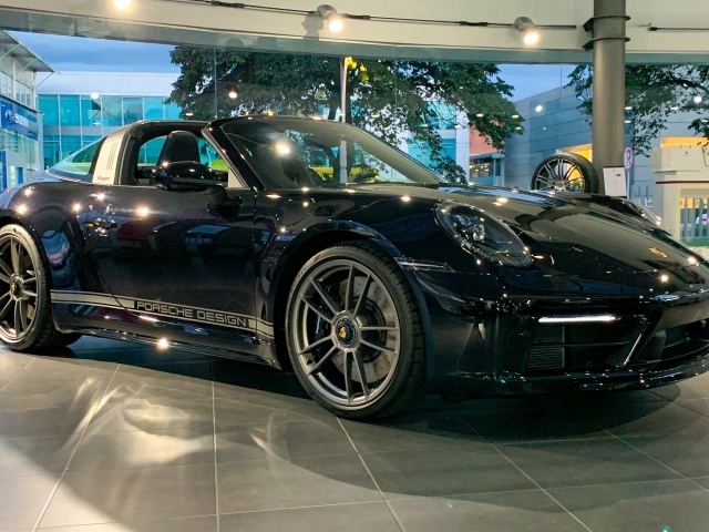 Porsche-911-Targa-50-Colombia