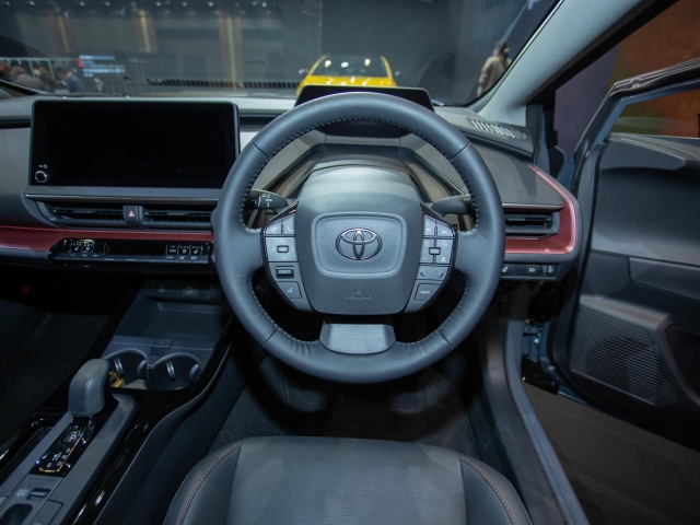 Toyota-Prius-2023