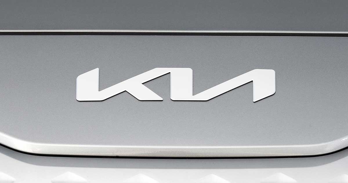 El nuevo logo de Kia es tan confuso que 30.000 personas al mes buscan  “Carro KN” en Google - Fuel Car Magazine