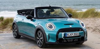 Mini-Cooper-Convertible-seaside