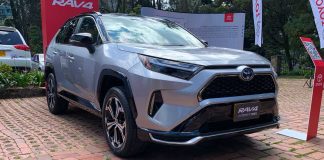 Toyota-RAV4-híbrida-enchufable-Colombia