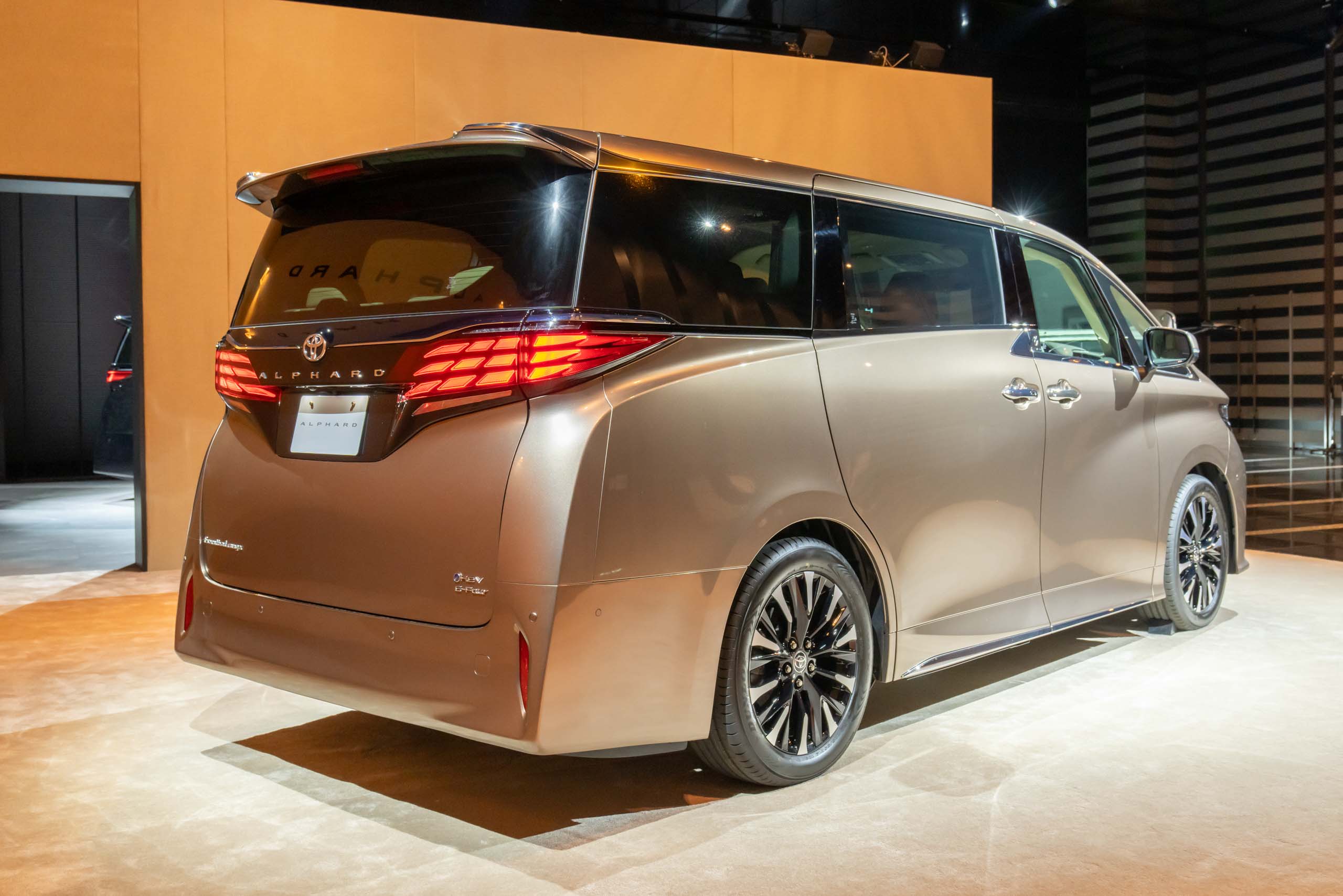 Toyota Vellfire 2022