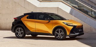 Toyota-C-HR-2024