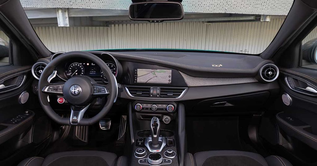 Alfa-Romeo-pantallas