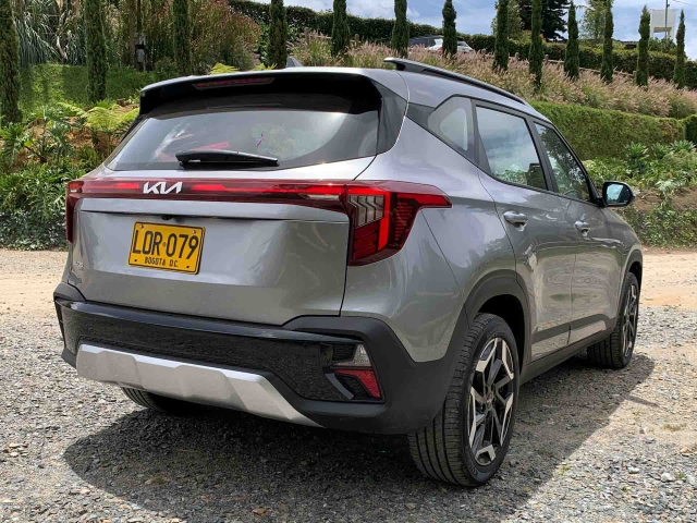 Kia-Seltos-2024-Colombia