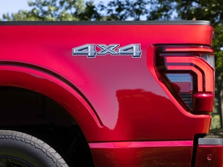 © Ford Ford-F-150-actualización-2024