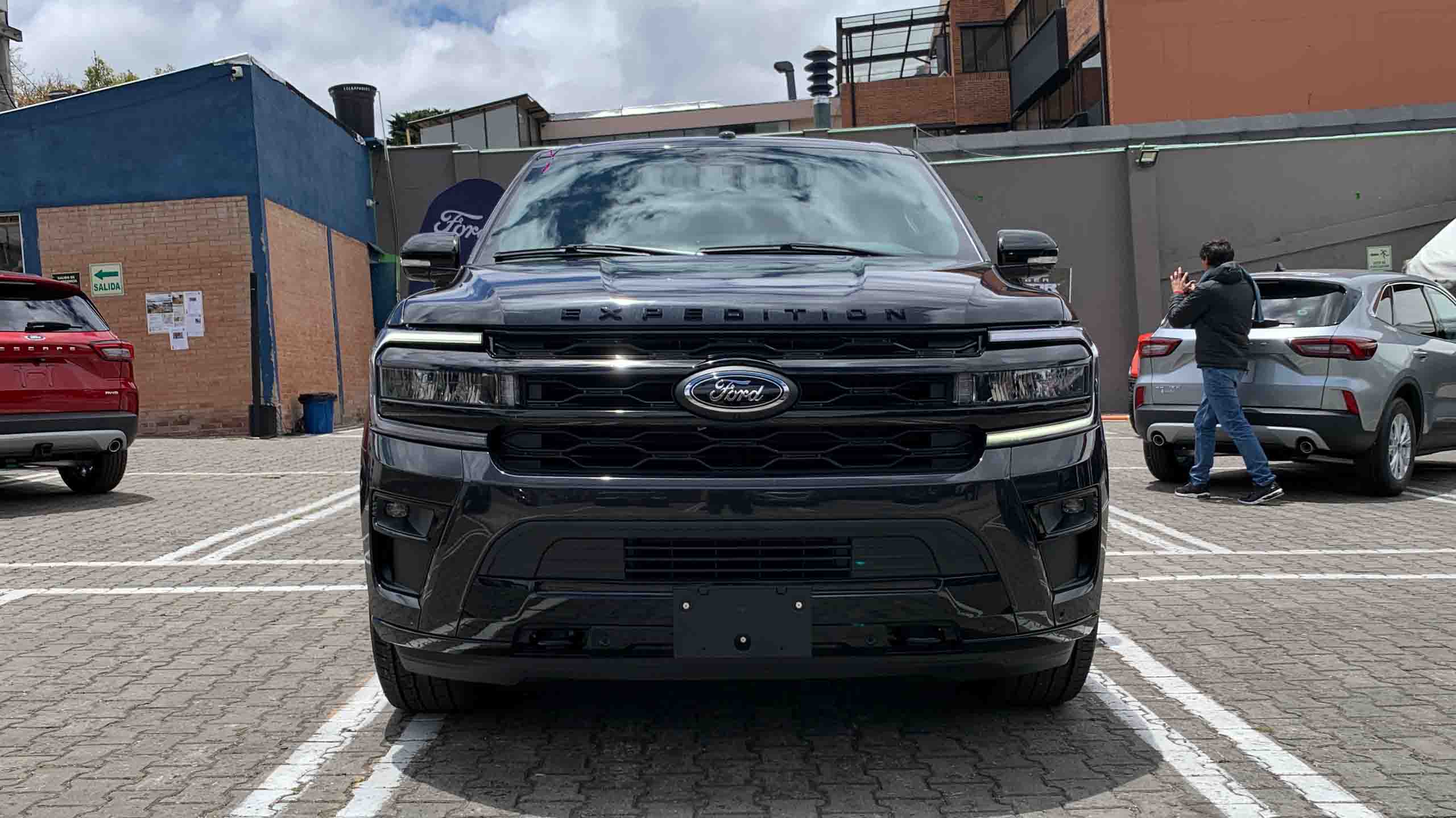 Ford Expedition Stealth Colombia