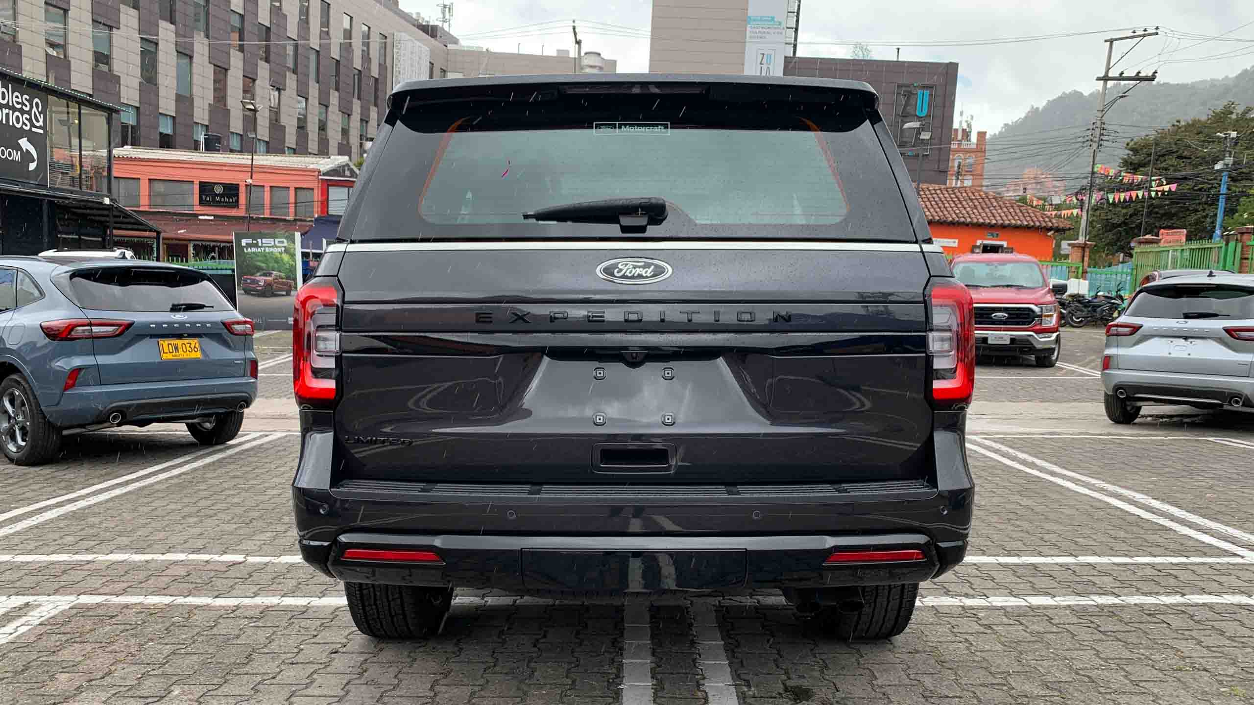Ford Expedition Stealth Colombia