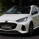 Mazda-2-híbrido-europa-actualización-Yaris