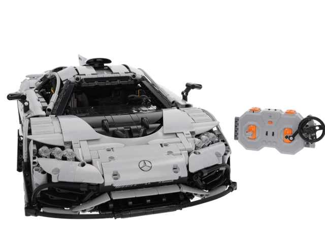 Mercedes-AMG-One-escala-control-remoto