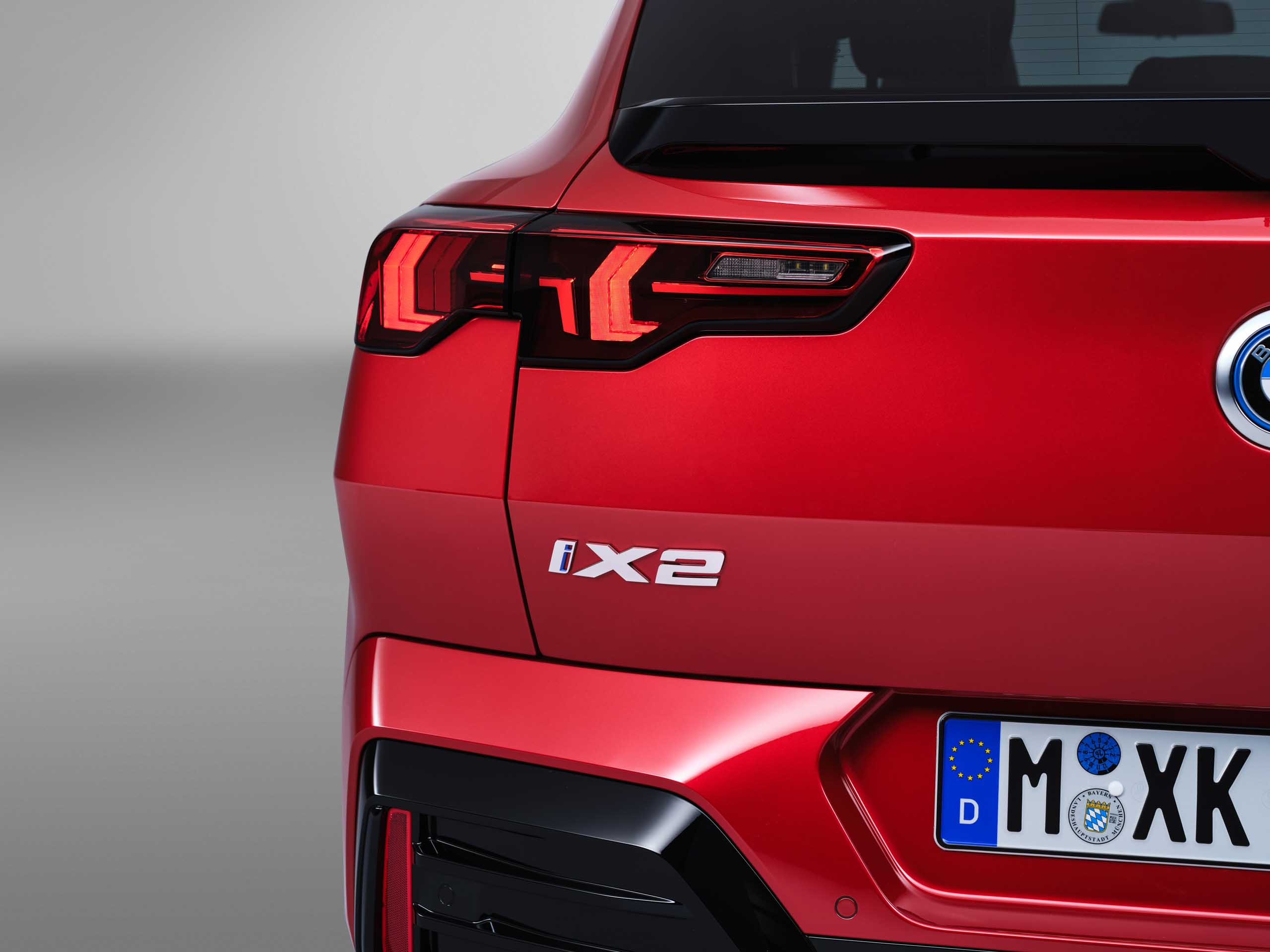 BMW-iX2-eléctrico-2024