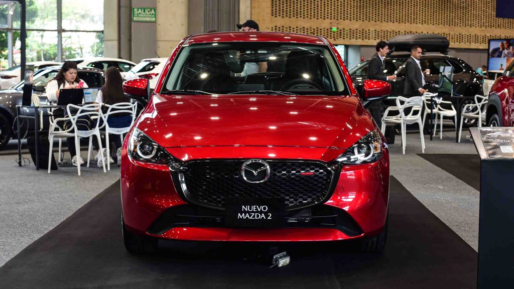 Mazda-2-Sport-2024-Colombia