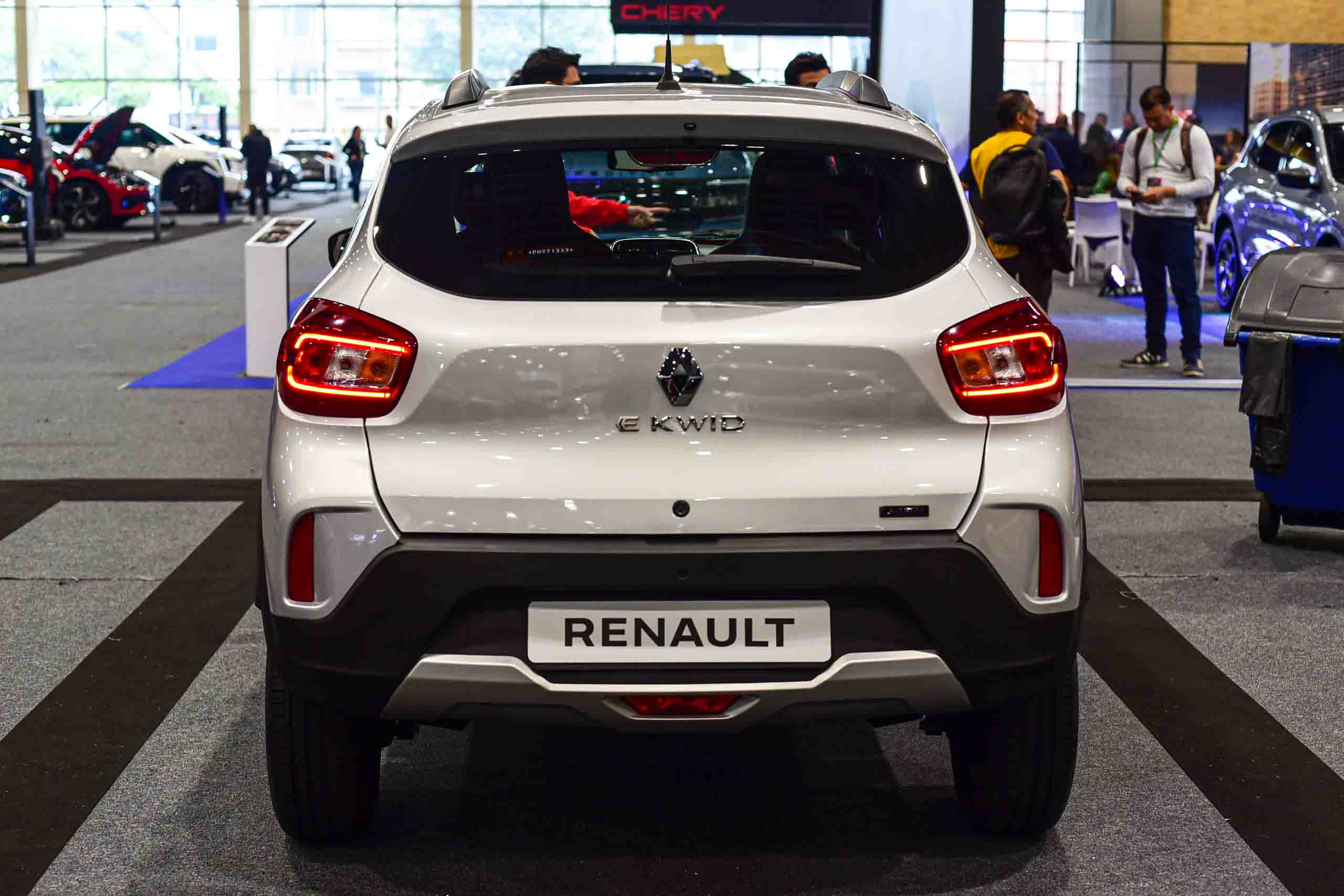 Renault-Kwid-E-Tech-2024-Colombia