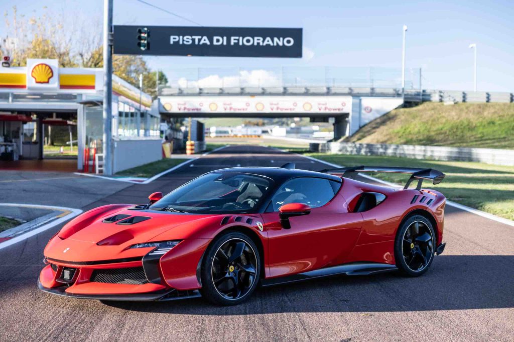 Ferrari-SF90-XX-récord-Fiorano