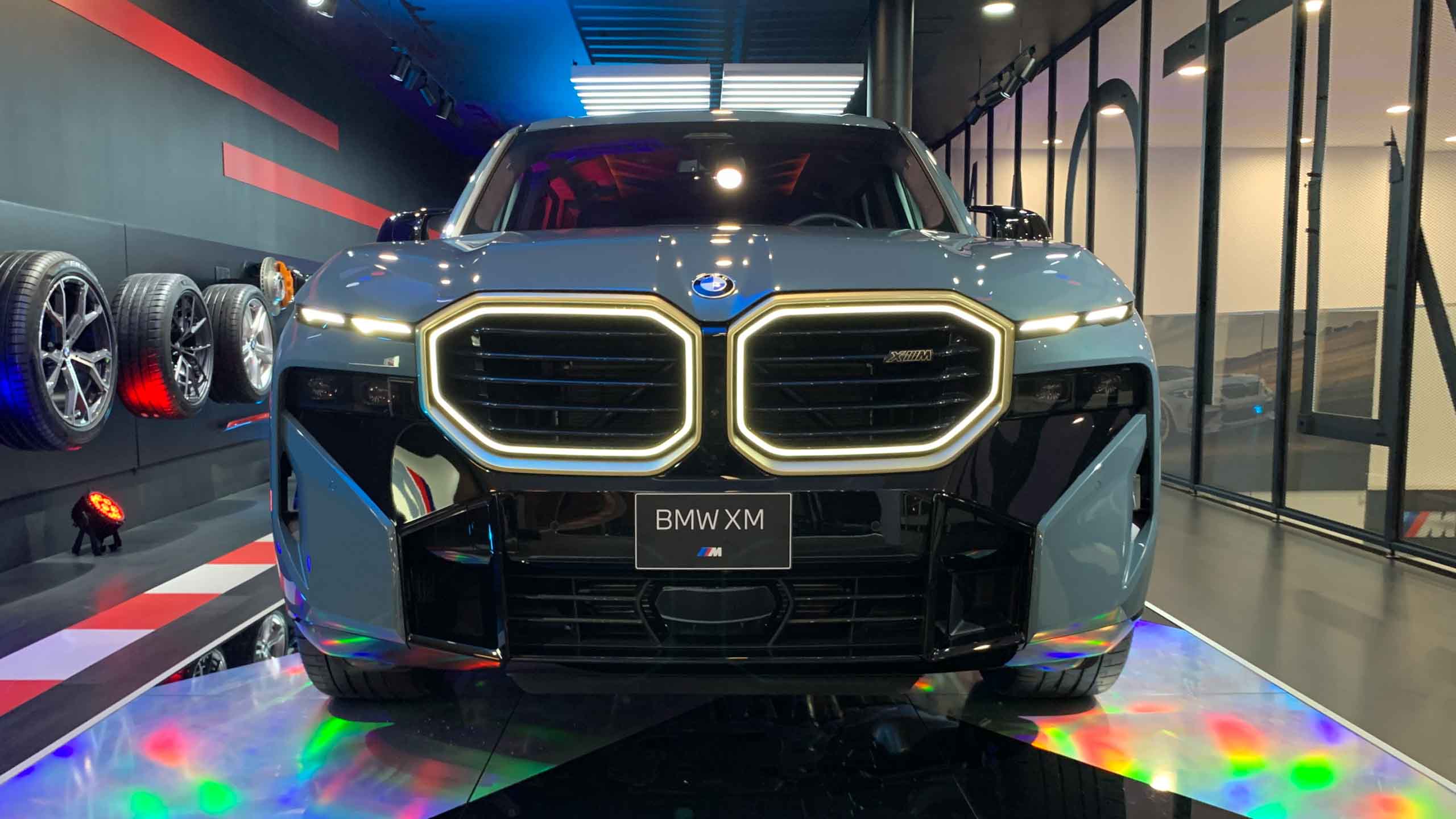 BMW-XM-Colombia