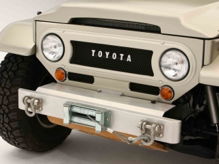 © Toyota Toyota-FJ40-Retro-Cruiser-SEMA